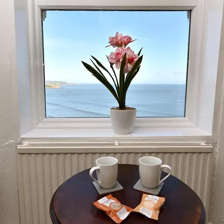 Phoenix Court Hotel 5*
