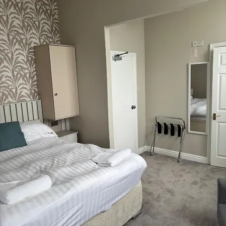 Phoenix Court Hotel 5*