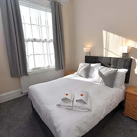 Hotel Phoenix Court Scarborough