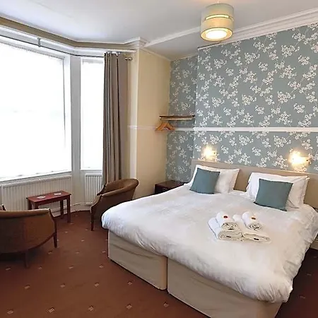 Phoenix Court 5* Scarborough