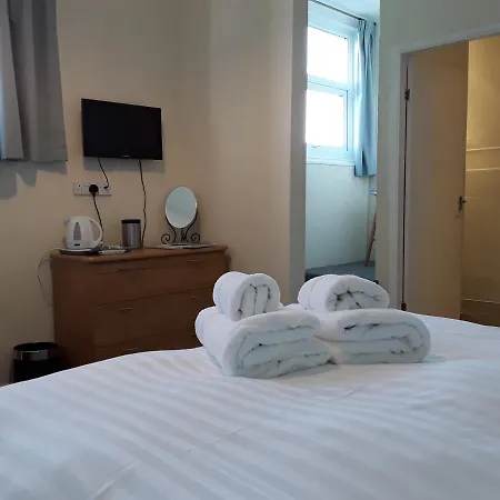 Phoenix Court Hotel 5*