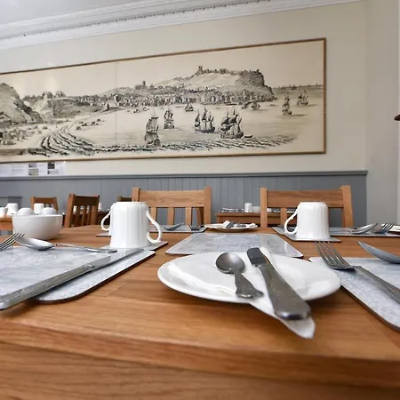 Hotel Phoenix Court 5*