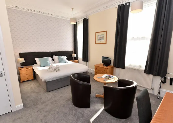 Phoenix Court 5* Scarborough