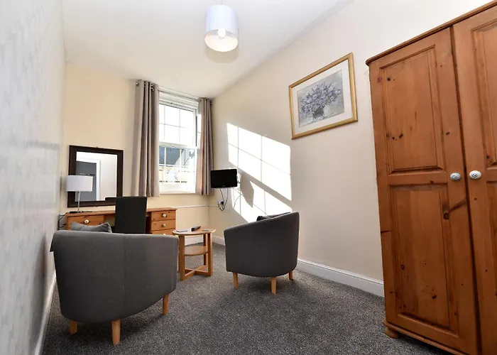 Phoenix Court 5* Scarborough