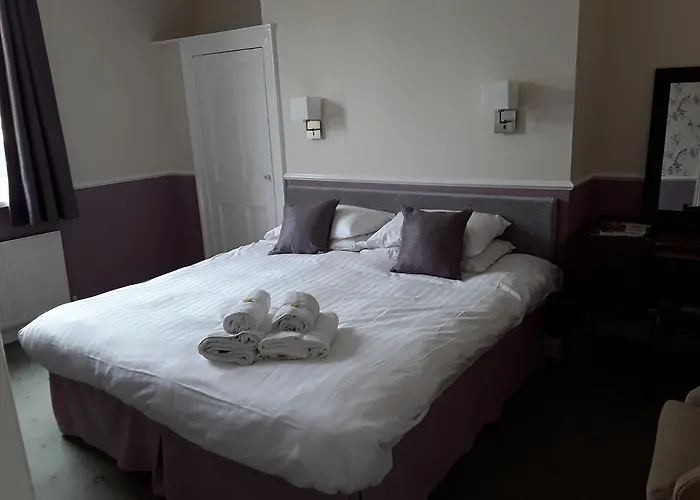 Phoenix Court Hotel 5*