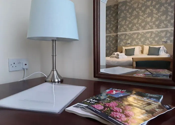 Hotel Phoenix Court 5*