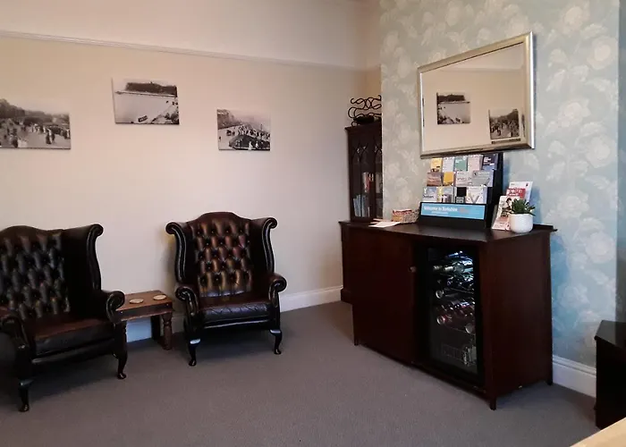 Phoenix Court 5* Scarborough