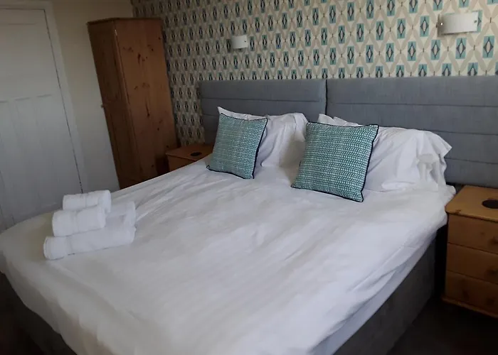 Hotel Phoenix Court 5*