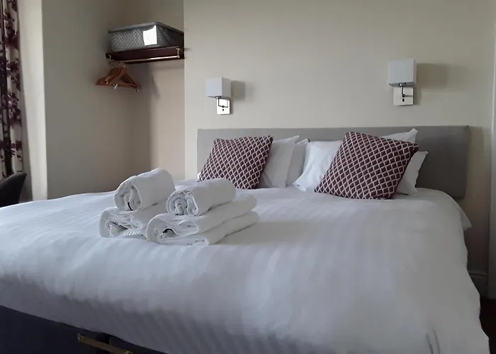 Hotel Phoenix Court Scarborough