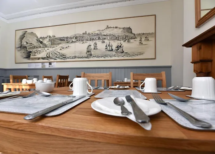 Hotel Phoenix Court 5*