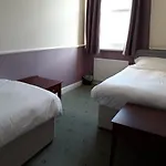 Phoenix Court 酒店