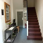 Phoenix Court 斯卡伯勒