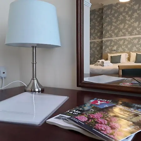 Hotel Phoenix Court 5*