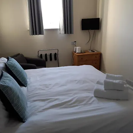 Hotel Phoenix Court 5*